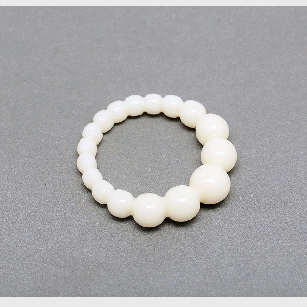 Resin ring - Picture 2 of 6